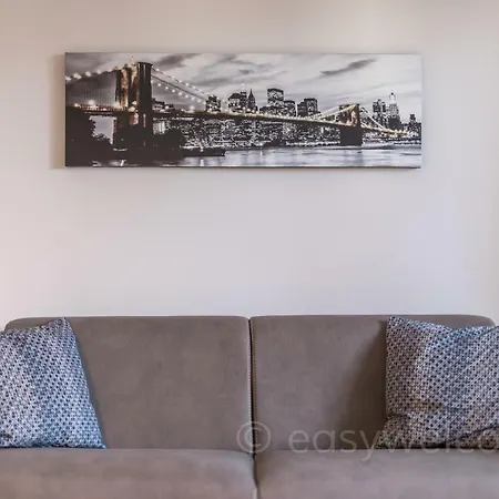 Easy Welcome Casa Rosada شقة